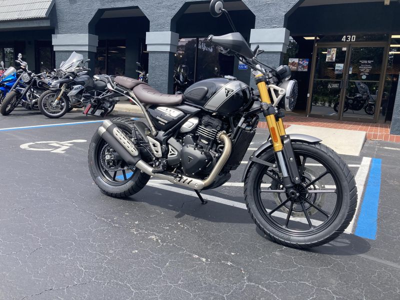 2025 Triumph SCRAMBLER 400 X