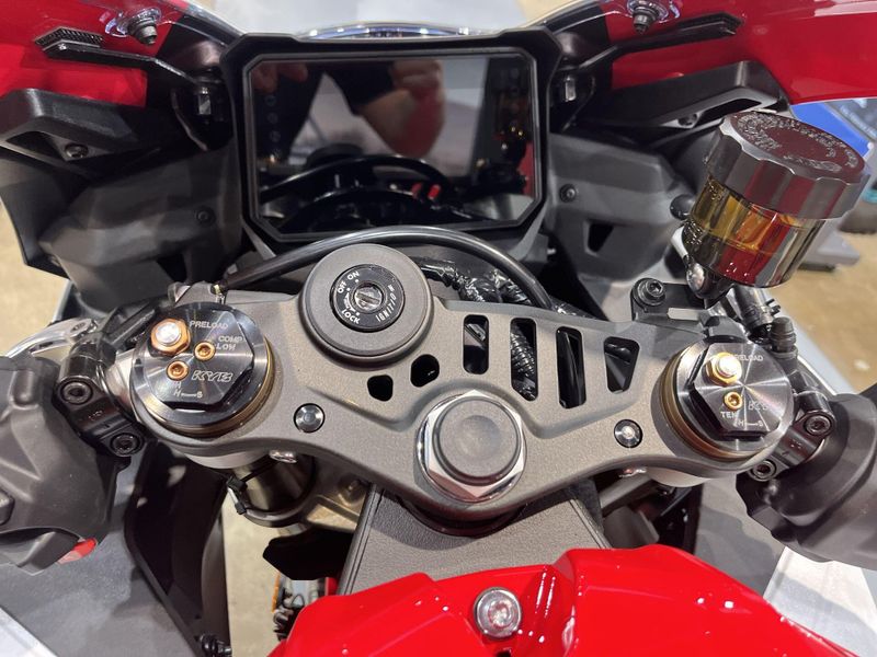 New 2026 Yamaha YZF-R9 70TH ANNIVERSARY EDITION Image 11