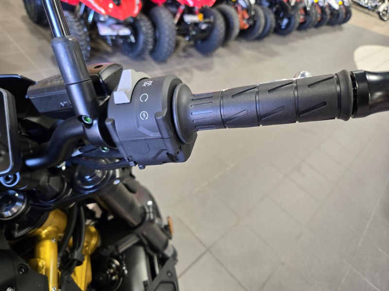 NEW 2026 KAWASAKI Z900 ABS Image 11