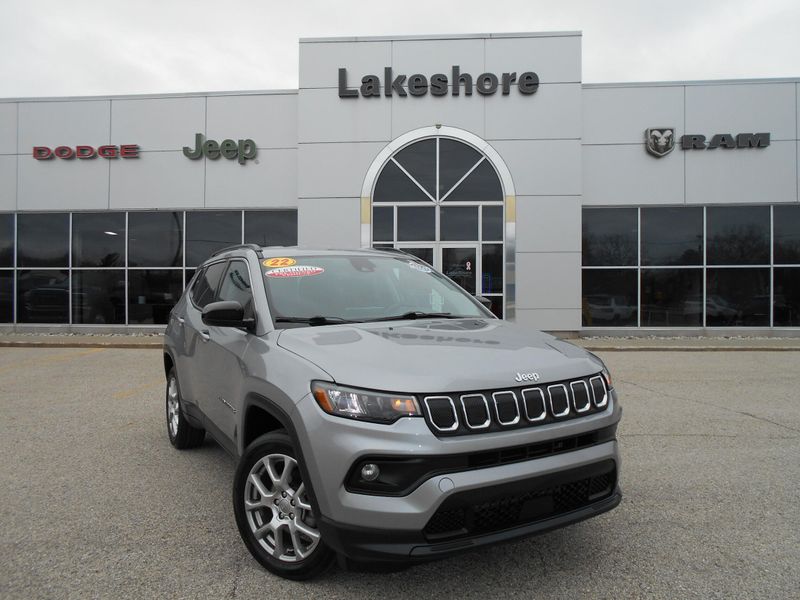 2022 Jeep Compass Latitude LuxImage 2