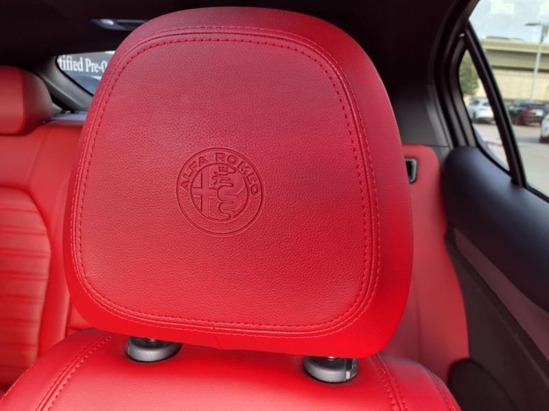 Used 2024 Alfa Romeo Stelvio TiImage 19