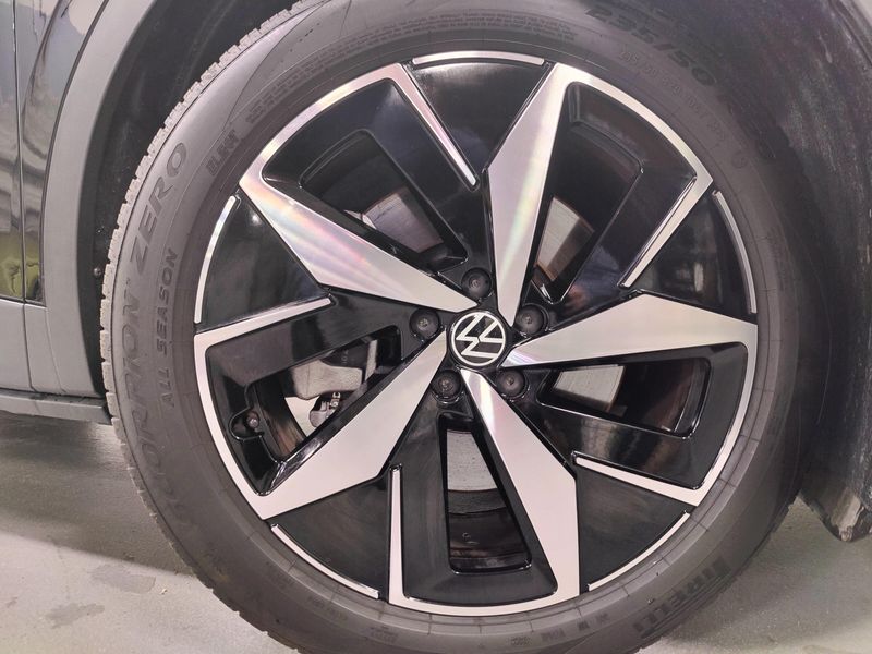 Used 2023 Volkswagen ID.4 S w/Glass RoofImage 29