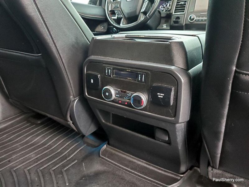 2021 Ford Expedition Limited Stealth EditionImage 32
