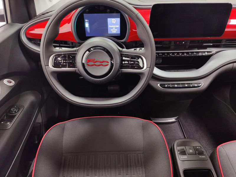 2024 Fiat 500e INSPI(RED)Image 13
