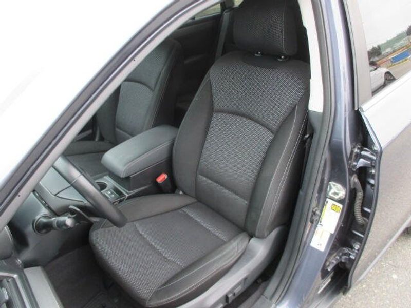 Used 2017 Subaru Outback PremiumImage 15