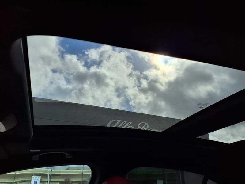 New 2026 Alfa Romeo Stelvio SprintImage 16