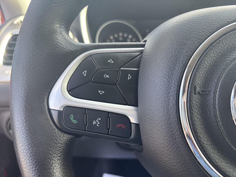 Used 2017 Jeep New Compass SportImage 17