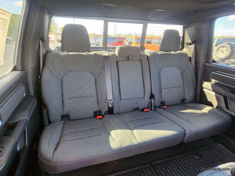 New 2026 RAM 1500 Big Horn Crew Cab 4x4 5'7' Box