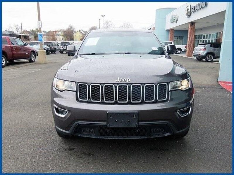 2020 Jeep Grand Cherokee Laredo EImage 3