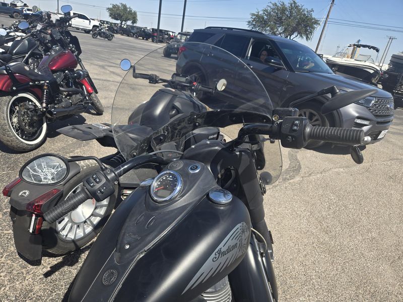 USED 2018 INDIAN MOTORCYCLE CHIEF DARK HORSE Image 11