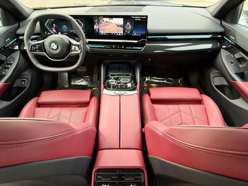 Used 2025 BMW 5 Series 530iImage 30