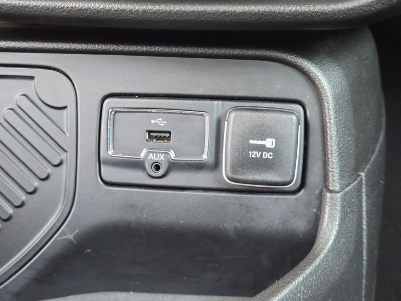 Used 2016 Jeep Renegade FWD 4dr Latitude