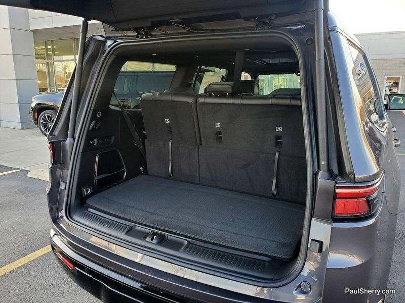 2025 Jeep Wagoneer Carbide 4x4Image 17
