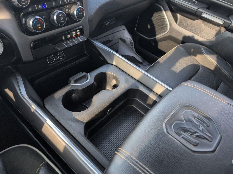 2022 RAM 1500 LaramieImage 19