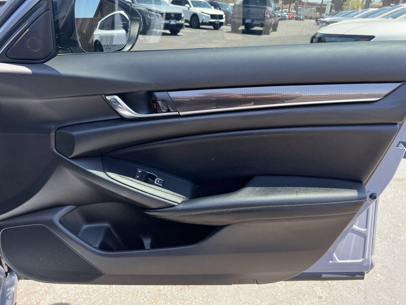 Used 2022 Honda Accord Sedan SportImage 24