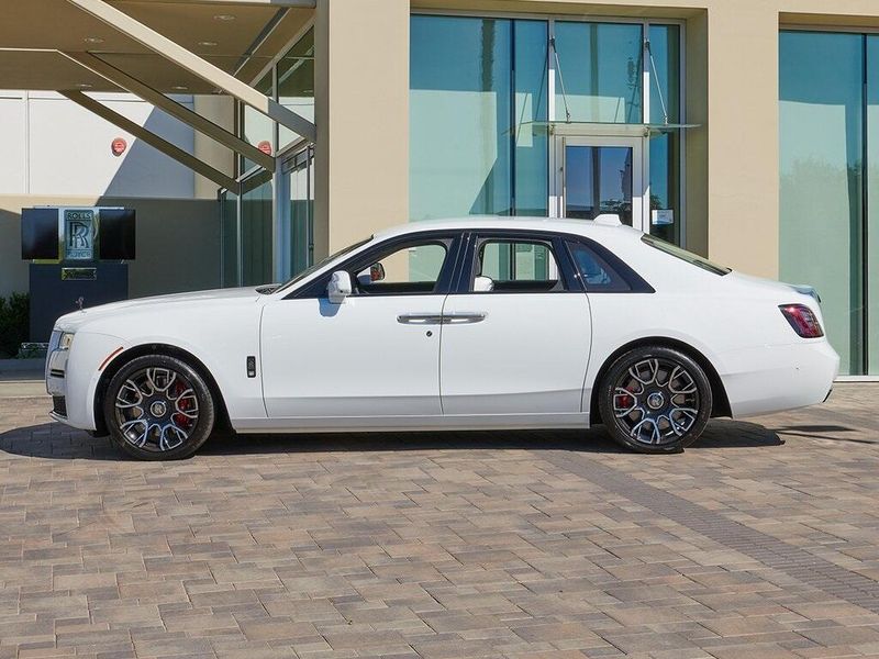 2022 Rolls-Royce Ghost Image 3