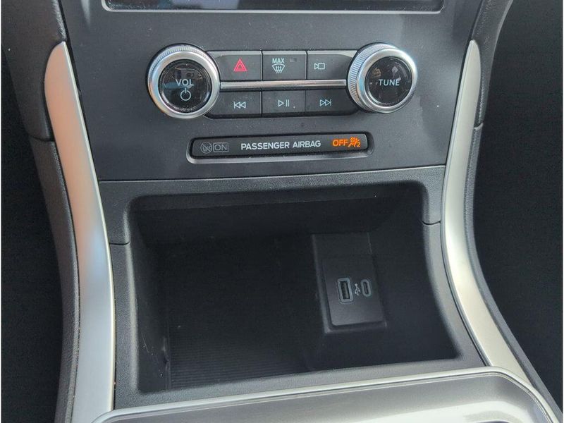 2024 Ford Edge SELImage 15