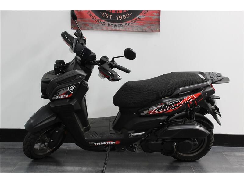 2022 Yamaha Zuma Image 3