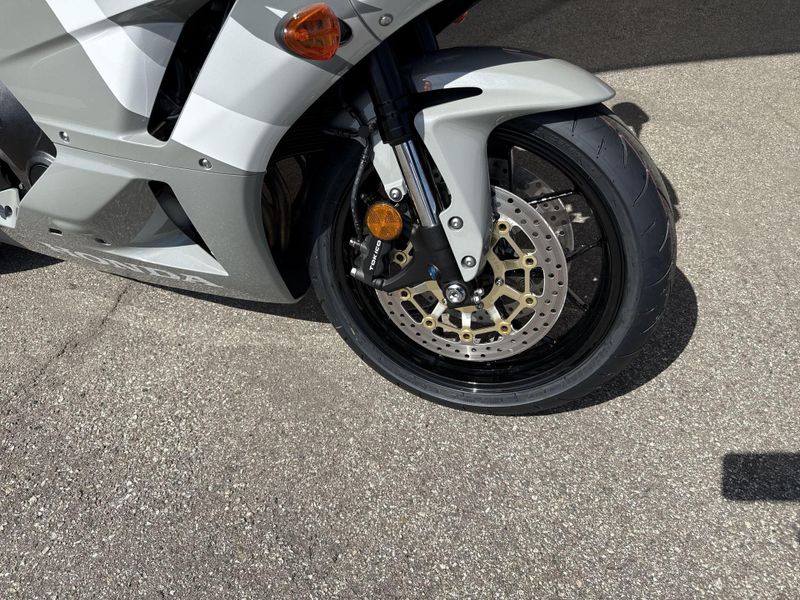 New 2026 Honda CBR600RR Image 10