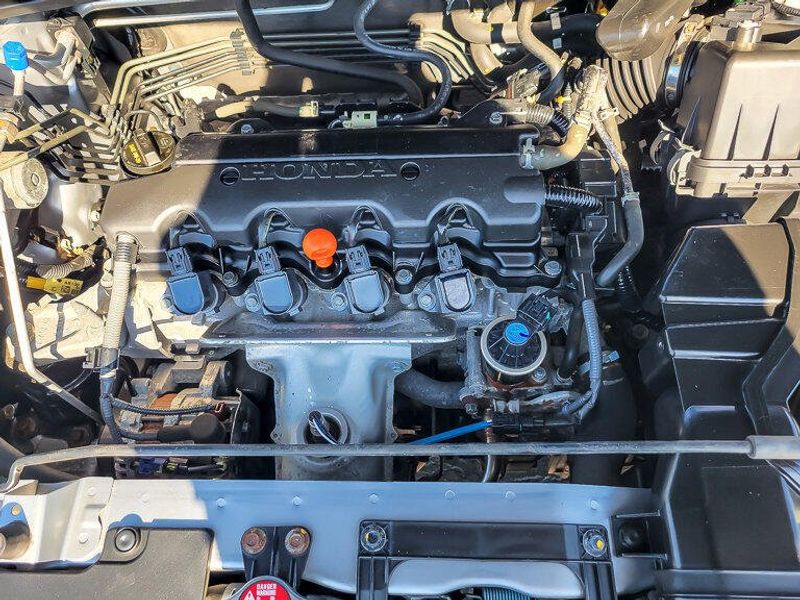 2017 Honda HR-V LX photo 23
