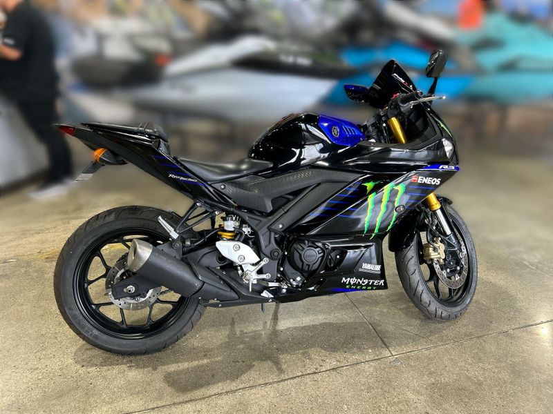 Used 2021 Yamaha YZF-R3 ABS Image 11