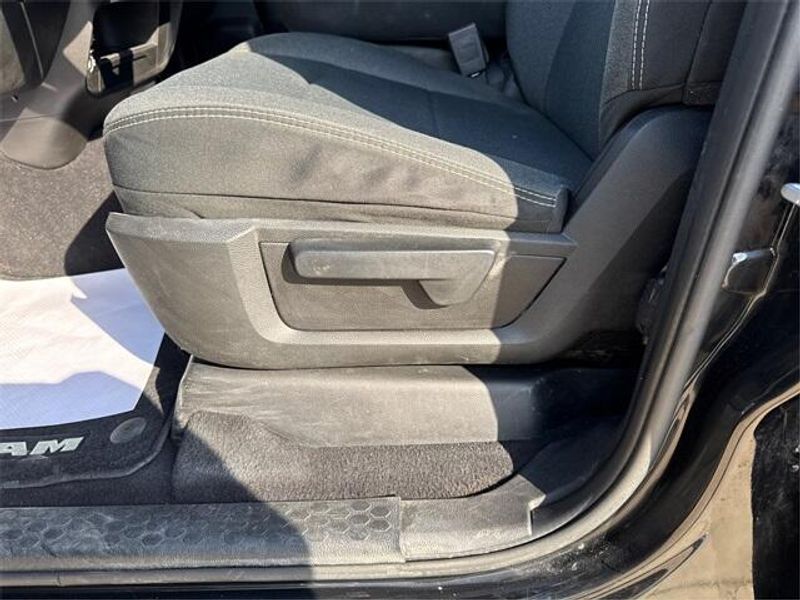 2022 Ram 2500 Tradesman photo 18