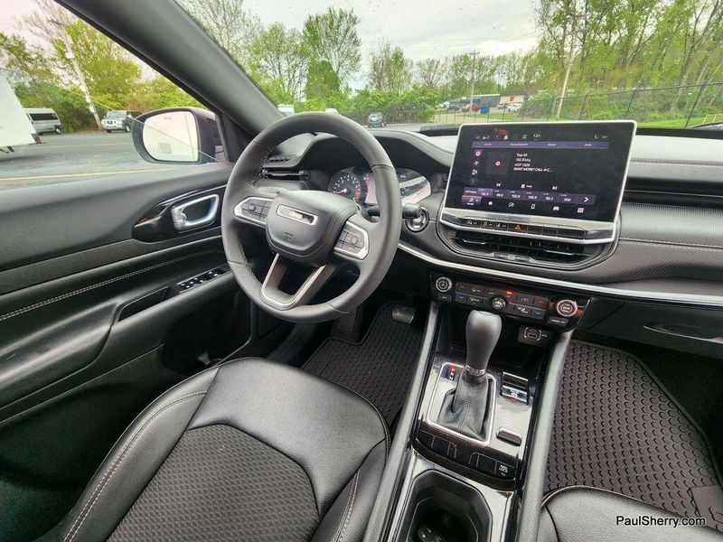 2023 Jeep Compass AltitudeImage 23
