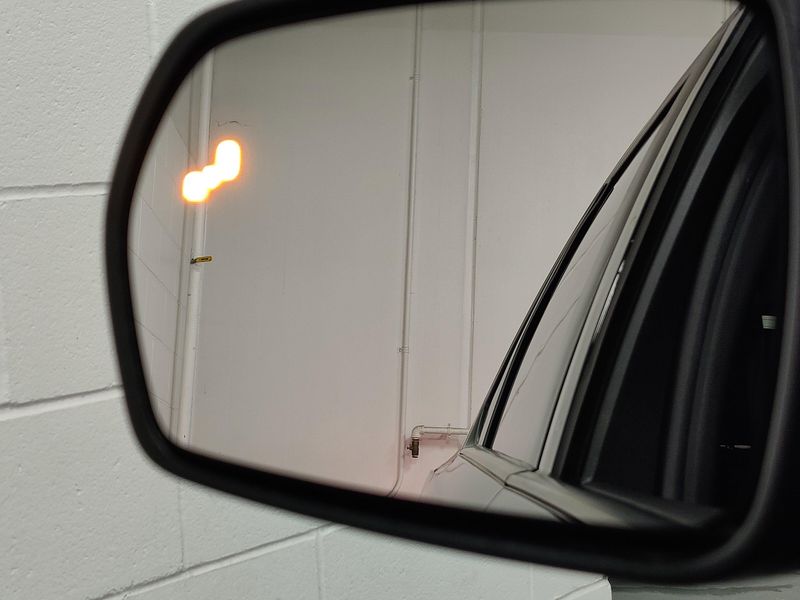 Used 2020 Ford Edge ST AWDImage 8