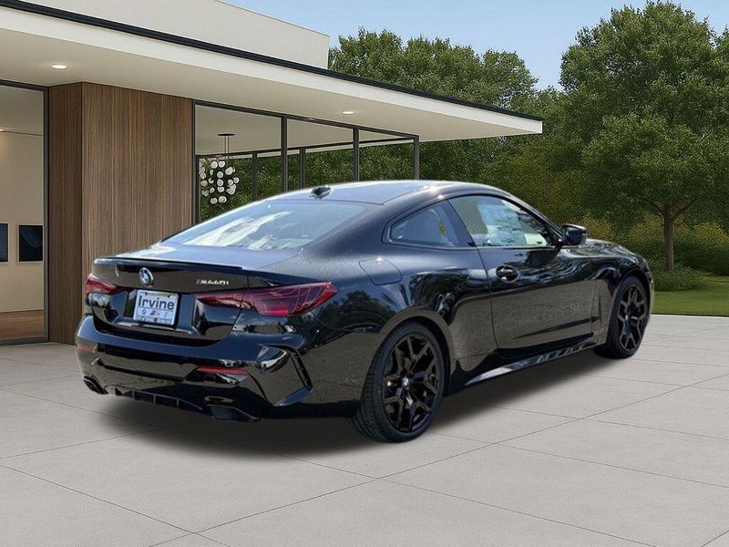 New 2026 BMW 4 Series M440iImage 8