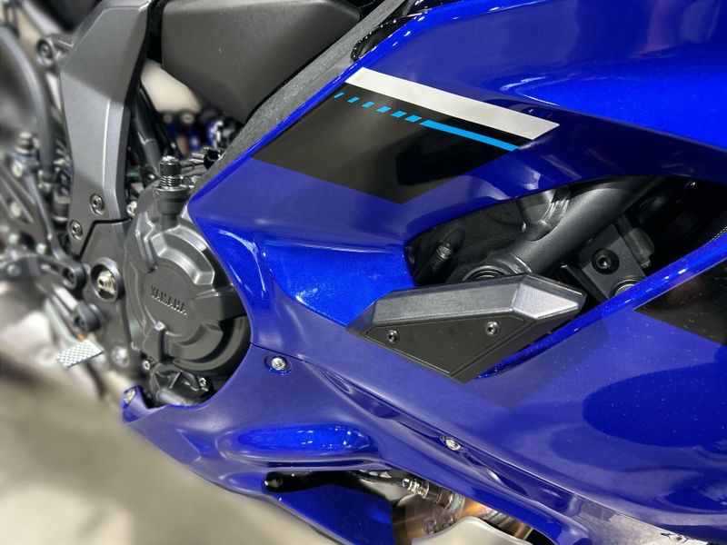 New 2025 Yamaha YZF-R7 Image 21