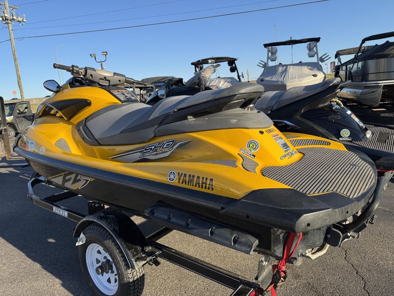 2013 Yamaha FZS YELLOW Image 8