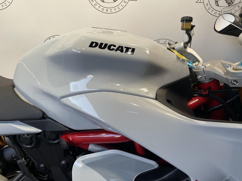 2024 Ducati SUPERSPORT S