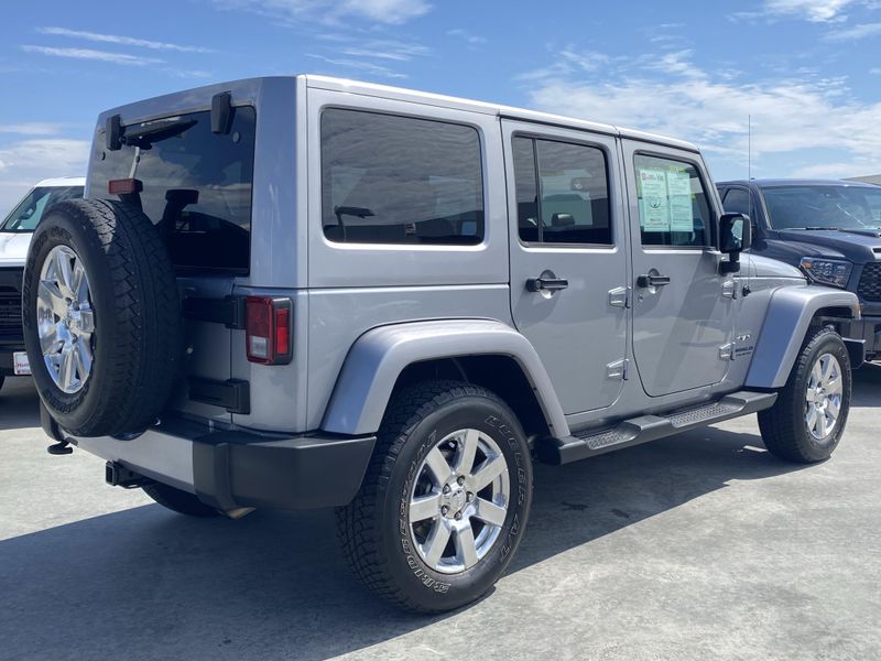 Used 2016 Jeep Wrangler Unlimited SaharaImage 3