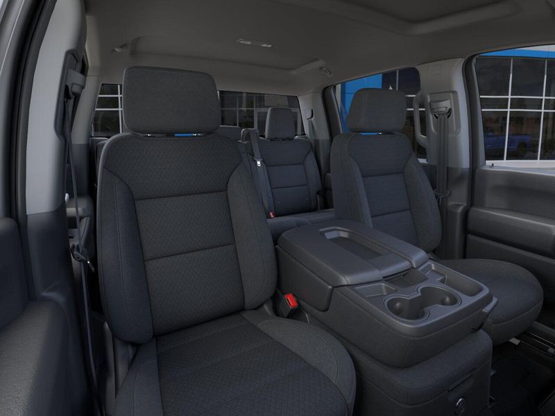2025 Chevrolet Silverado 2500HD CustomImage 16
