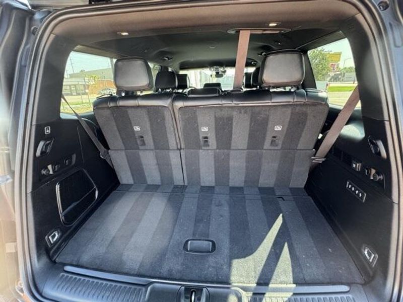 2022 Jeep Wagoneer Series IIIImage 7