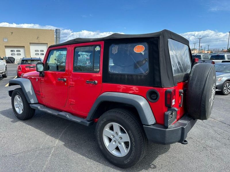 2017 Jeep Wrangler Unlimited SportImage 11