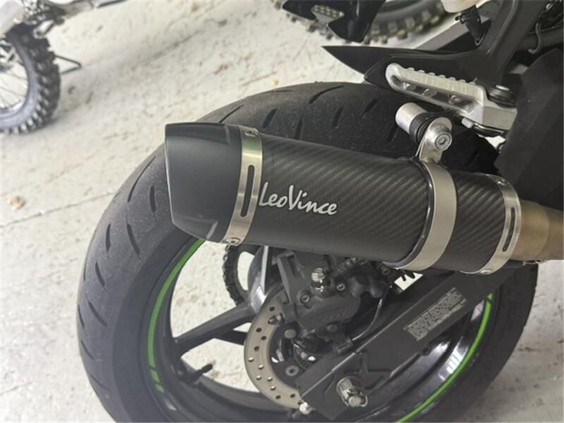 Used 2025 Kawasaki NINJA 500 KRT Image 3