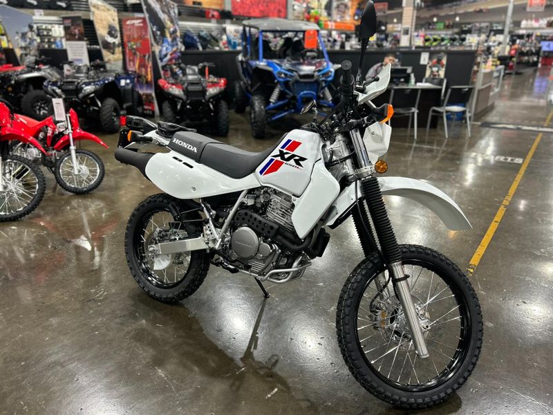 New 2025 Honda XR650L Image 2