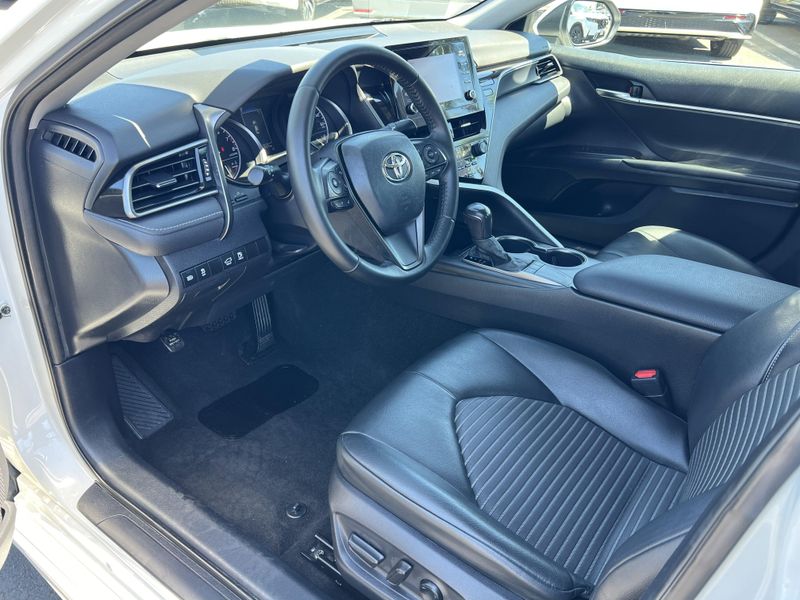 Used 2022 Toyota Camry SEImage 5
