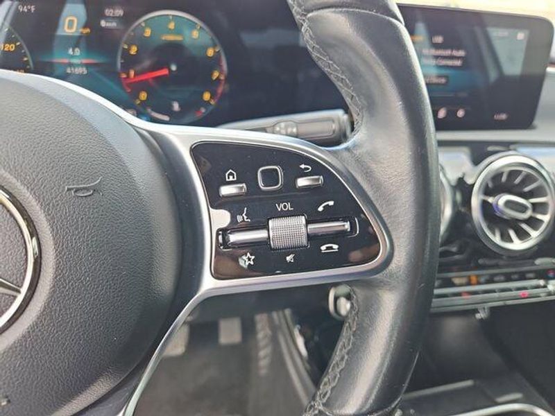 2021 Mercedes Benz A 220 4MATIC photo 25