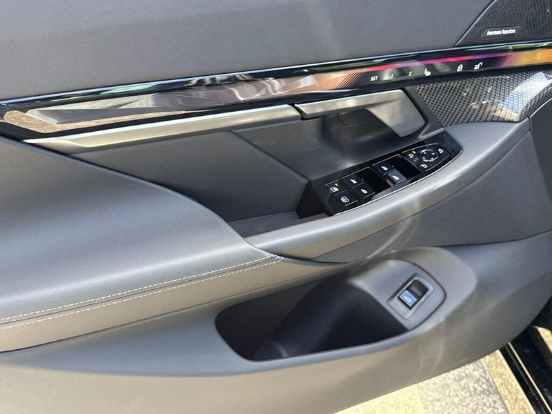 New 2027 BMW 5 Series 530iImage 15