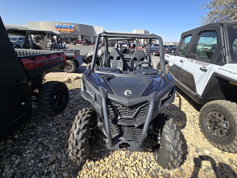 2025 Can-Am MAVERICK TRAIL DPS 700 TRIPLE BLACKImage 4