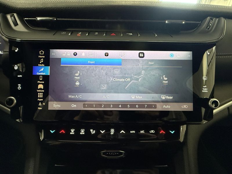 New 2026 Jeep Grand Cherokee L Laredo Altitude 4x4Image 32