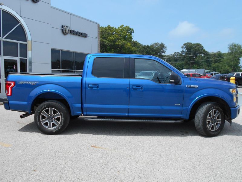 2017 Ford F-150 XLTImage 23