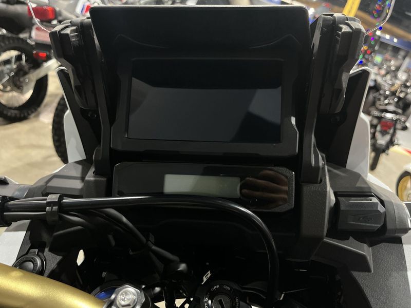 New 2025 Honda AFRICA TWIN ADV SP ES Image 11
