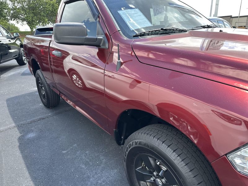 Used 2016 RAM 1500 ExpressImage 4