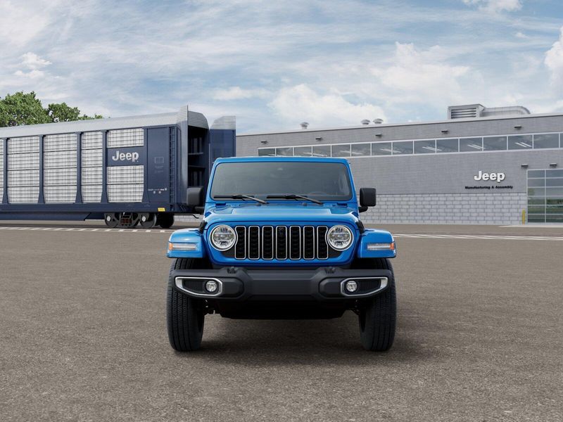New 2026 Jeep Wrangler 4-door SaharaImage 6
