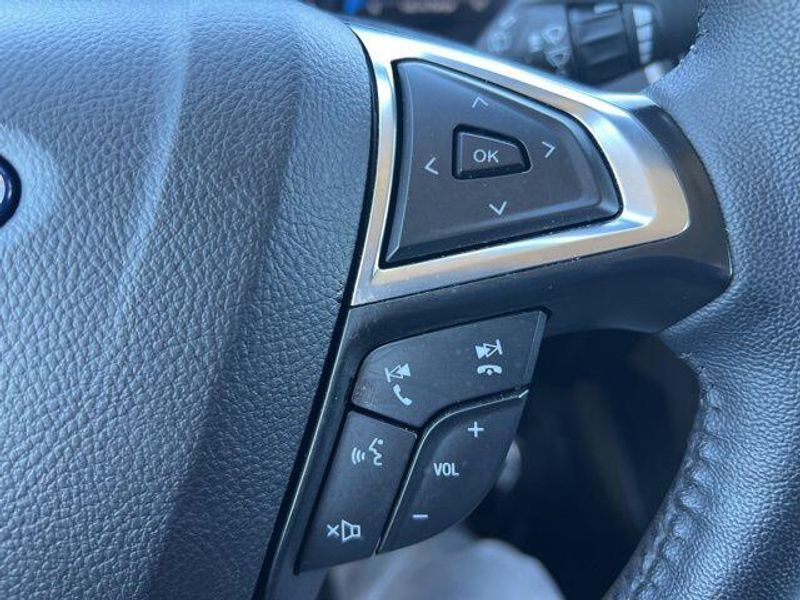 2024 Ford Edge SELImage 42