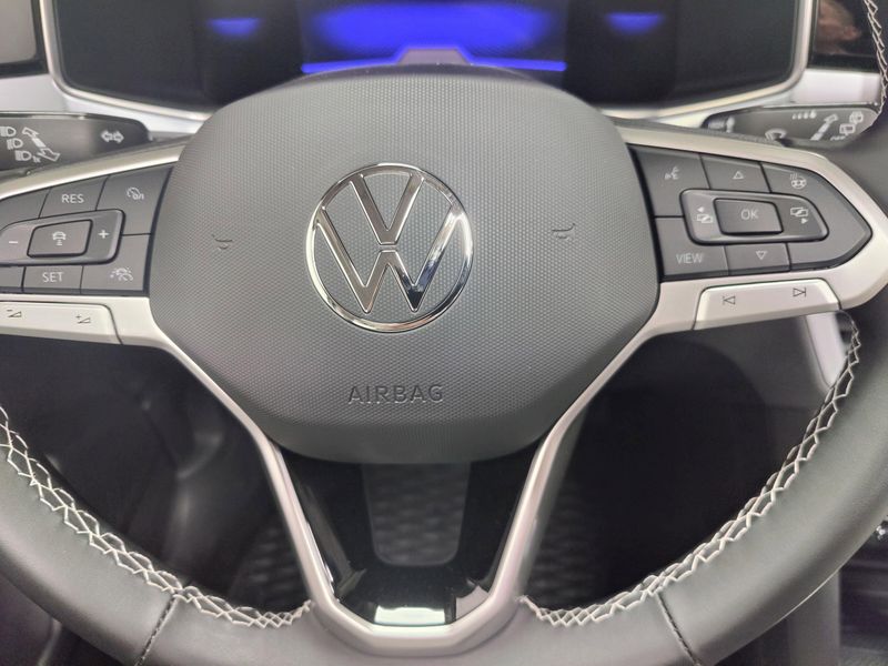 2025 Volkswagen Taos SE AWD w/SunroofImage 27