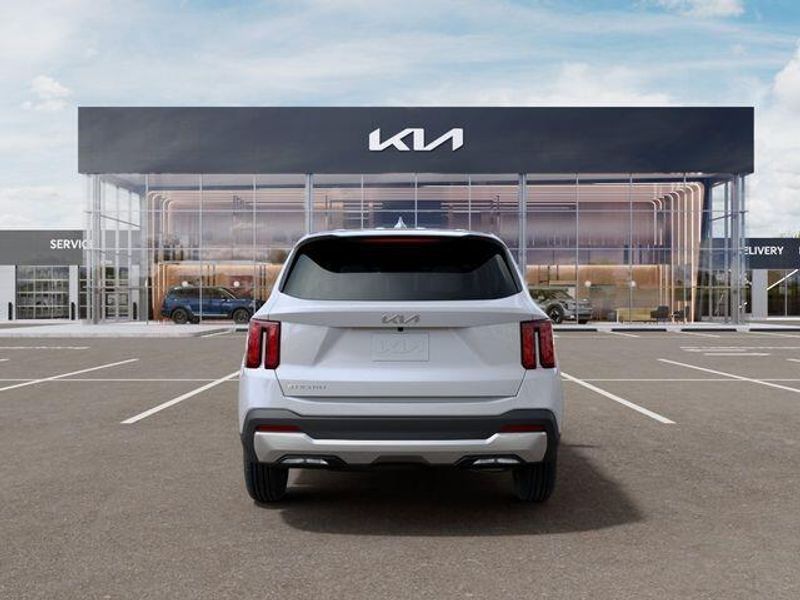 New 2026 Kia Sorento LXImage 6